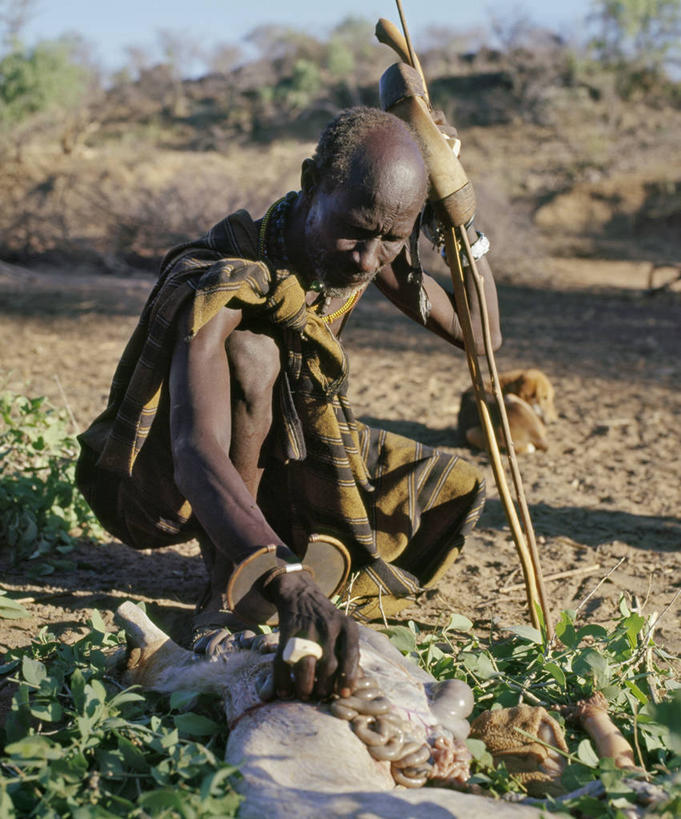 成年人,一个人,竖图,项链,珠宝,非洲,肯尼亚,仅一个男性,珠子,摄影,萨满,预言家,男人,山羊,彩图,传统文化