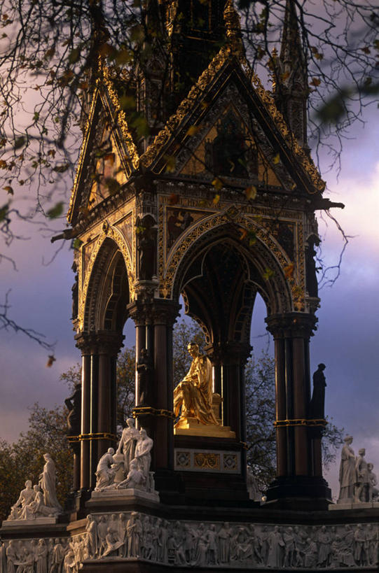 无人,竖图,旅游,城市,建筑,雕塑,英国,欧洲,艺术,光线,雕像,纪念碑,光芒,首都,历史,英格兰,地标建筑,金色,摄影,纪念,留念,照亮,神殿,手艺,怀念,英国文化,哥特式风格,皇室,王子,美术工艺,彩图,旅行,传统文化,名声