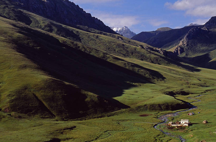 无人,横图,建筑业,山脉,吉尔吉斯斯坦,房屋,山谷,摄影,中亚,政府,彩图,旅行