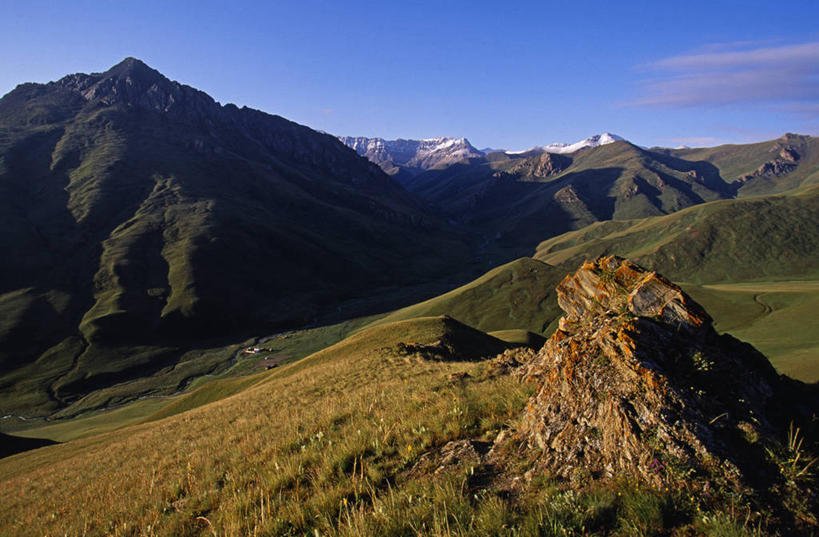 无人,横图,建筑业,山脉,吉尔吉斯斯坦,房屋,山谷,摄影,中亚,政府,彩图,旅行