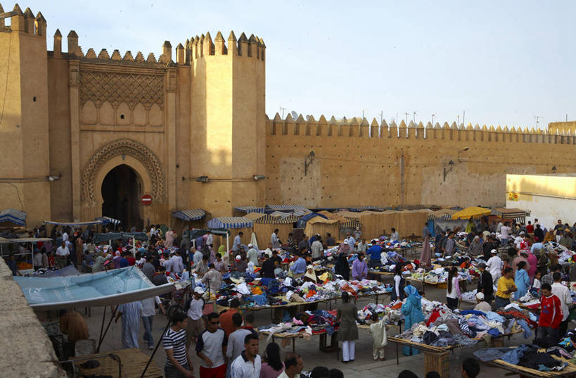 横图,白天,购物,消费,建筑,摩洛哥,市场,城墙,顾客,社区,零售,摄影,伊斯兰教,要塞,群众,贩卖,贸易,北非,费兹,跳蚤市场,中东人,彩图