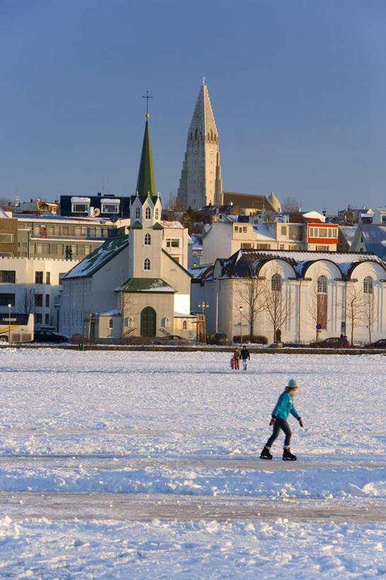 一个人,竖图,室外,雪,城市,冰岛,岛,冬天,首都,摄影,西欧,北欧,雷克雅未克,彩图