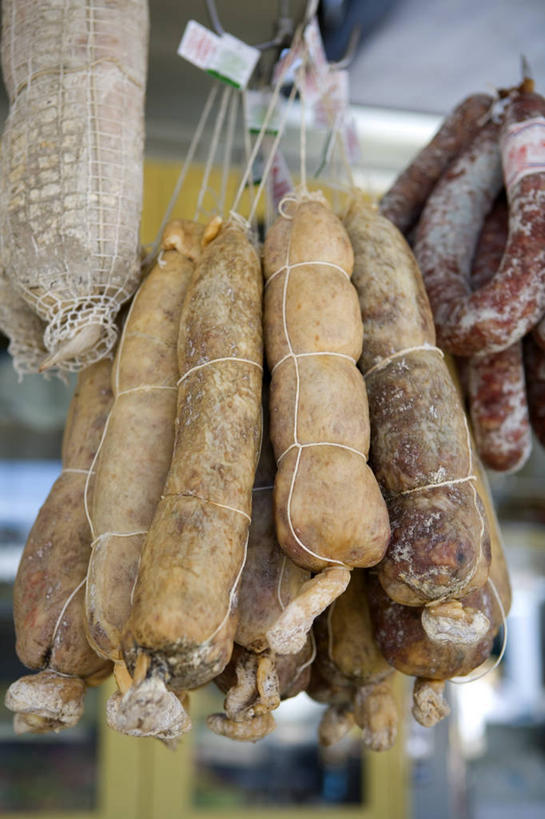 无人,商店,竖图,室外,意大利,欧洲,岛,海岸线,香肠,食品,首都,摄影,西欧,地中海文化,南欧,意大利文化,意大利共和国,撒丁岛,萨萨里省,彩图,马达莱纳岛