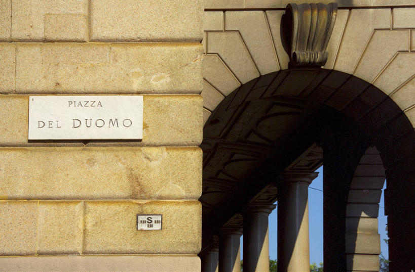 无人,横图,意大利,欧洲,摄影,交通标志,伦巴第大区,米兰,大教堂广场,彩图,旅行