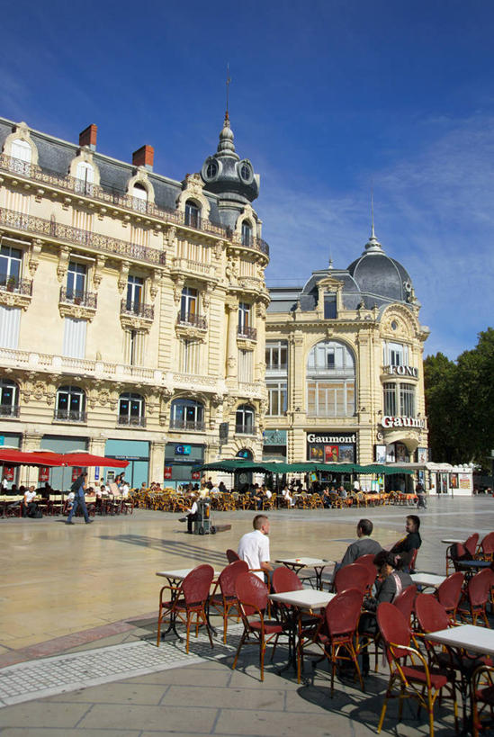 竖图,法国,欧洲,摄影,西欧,法兰西,法国文化,法兰西共和国,法兰西第五共和国,蒙彼利埃,埃罗,朗格多克.鲁西永,朗格多克.鲁西永大区,彩图,旅行,咖啡馆,喜剧广场