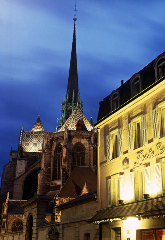 无人,竖图,夜晚,城市,建筑,法国,欧洲,黄昏,摄影,法国文化,布根地,第戎,彩图