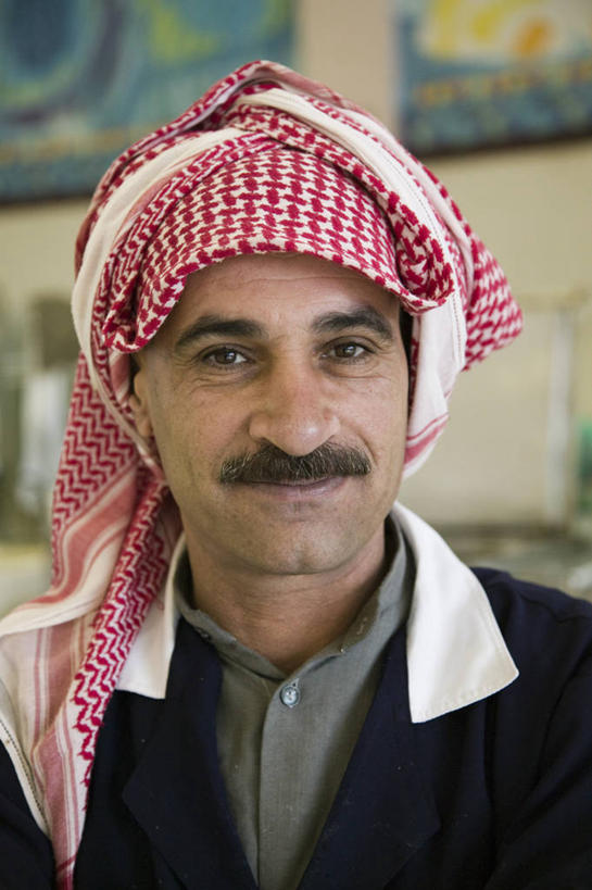 一个人,鱼贩,竖图,科威特,亚洲,首都,摄影,中东,西亚,波斯湾,科威特国,科威特城,彩图,阿拉伯半岛