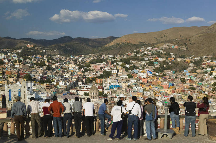 横图,俯视,白天,旅游,墨西哥,行人,游客,游人,路人,旅客,摄影,北美,北美洲,中美洲,拉丁美洲,美洲,瓜纳华托,瓜纳华托州,北亚美利加洲,亚美利加洲,墨西哥合众国,仙人掌王国,过客,彩图,高角度拍摄