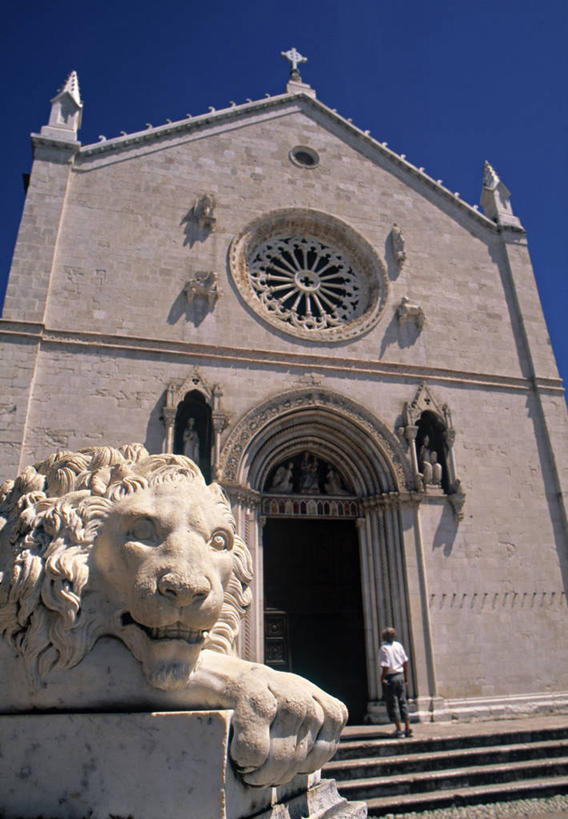 无人,教堂,竖图,意大利,欧洲,乡村,摄影,宗教,西欧,南欧,意大利文化,翁布里亚大区,彩图