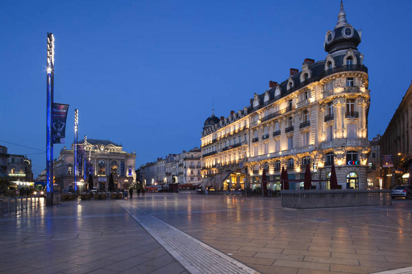 横图,室外,夜晚,旅游,建筑,法国,欧洲,城镇,黎明,摄影,西欧,法兰西,法兰西共和国,法兰西第五共和国,蒙彼利埃,埃罗,朗格多克.鲁西永,朗格多克.鲁西永大区,彩图,喜剧广场