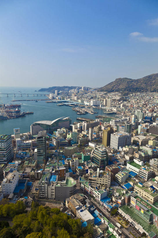 无人,竖图,俯视,航拍,室外,白天,旅游,度假,海洋,美景,天际线,城市风光,城市,釜山,韩国,亚洲,景观,桥,娱乐,享受,休闲,景色,放松,摄影,鸟瞰,海景,东亚,庆尚南道,朝鲜半岛,彩图,高角度拍摄,旅行,海港