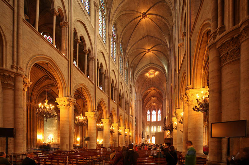 教堂,横图,室内,白天,天花板,建筑,法国,巴黎,巴黎圣母院,拱门,首都,地标建筑,摄影,宗教,水晶吊灯,法国文化,哥特式风格,彩图,大教堂,斯德岛