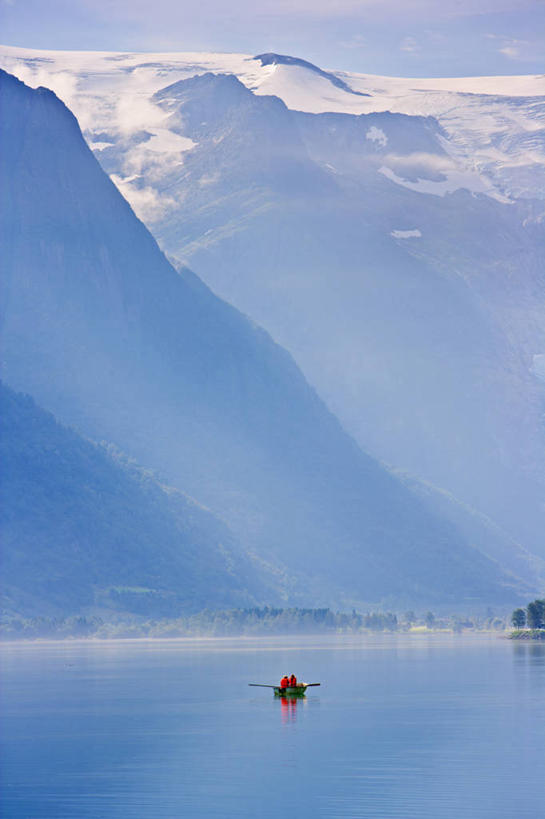 划船,竖图,室外,白天,湖,山,山脉,船,挪威,欧洲,摄影,西欧,斯堪的纳维亚,北欧,彩图