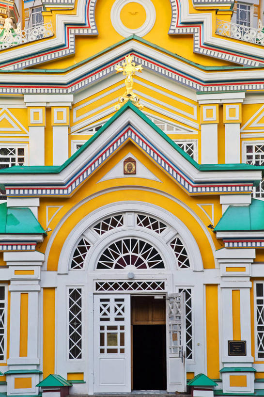 无人,竖图,彩色,室外,白天,门,建筑,哈萨克斯坦,黄色,摄影,宗教,五颜六色,色彩斑斓,基督教,五彩缤纷,五彩斑斓,阿拉木图,五光十色,彩图,大教堂