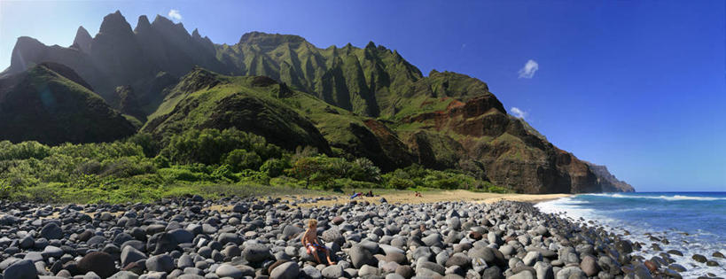 儿童,少年,一个人,公园,坐,横图,全景,室外,白天,留白,镜头眩光,纯洁,岛屿,海洋,山,水,夏威夷,美国,仅一个男性,仅一个人,地形,仅一个年轻男性,小孩,可爱,童年,童趣,摄影,北美,北美洲,美洲,童真,烂漫,无邪,夏威夷州,爱洛哈之州,可爱岛,考艾岛,考爱岛,夏威夷群岛,纳帕利海岸州立公园,北亚美利加洲,亚美利加洲,花园之岛,太平洋岛屿,天真,男人,男性,年轻男性,孩子,海滩,列岛,群岛,岩石,诸岛,彩图,美利坚合众国,对焦