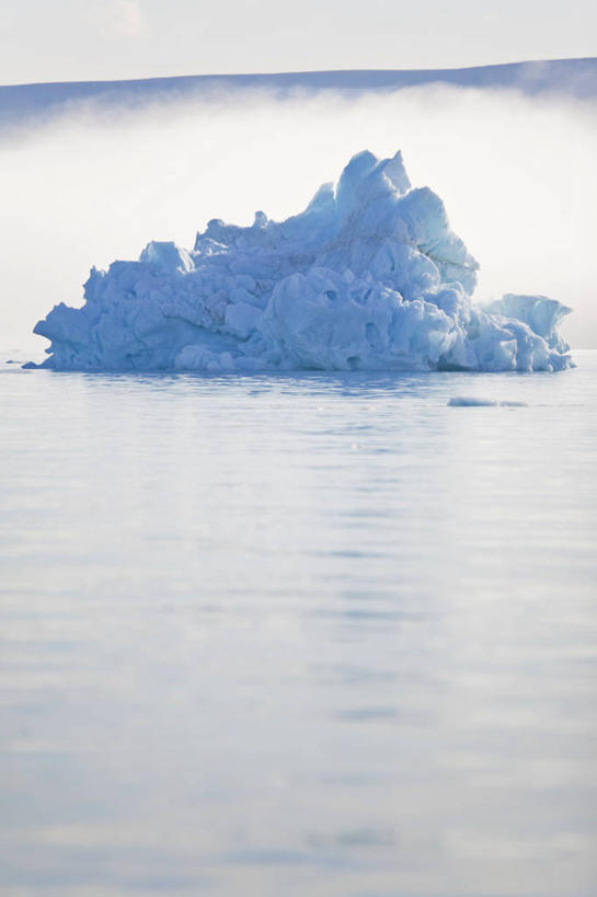 无人,竖图,室外,白天,冰山,海洋,水,雾,加拿大,冰,寒冷,摄影,气象,北美,气候,北美洲,美洲,北亚美利加洲,亚美利加洲,努纳武特,努纳武特领地,德文岛,彩图,努那福特