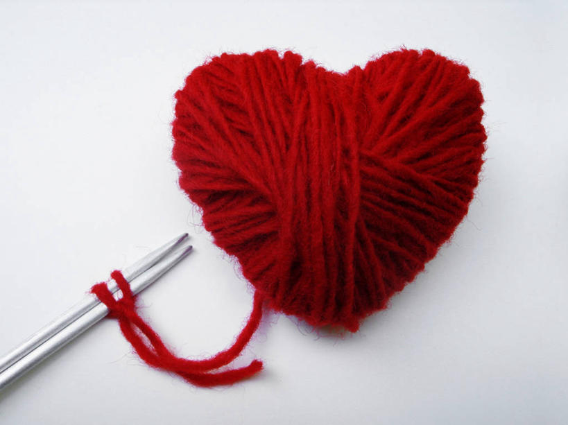 无人,横图,特写,白色背景,首都,红色,摄影,羊毛,针织,创造力,简单,塞尔维亚,想法,心型,彩图,影棚拍摄,爱
