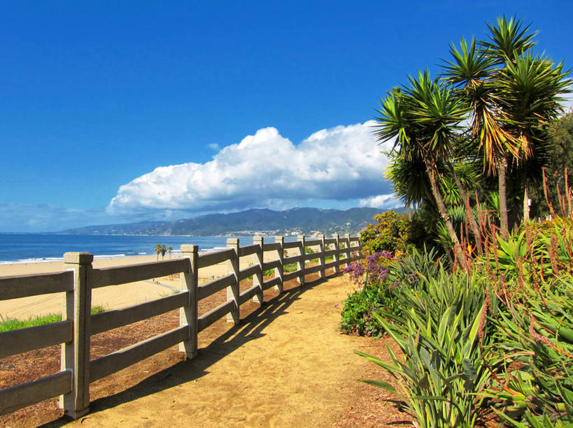 无人,公园,横图,室外,白天,美景,山,美国,景观,篱笆,云,树,天空,自然,景色,摄影,宁静,加利福尼亚,自然风光,圣莫尼卡,圣莫尼卡海滩,彩图