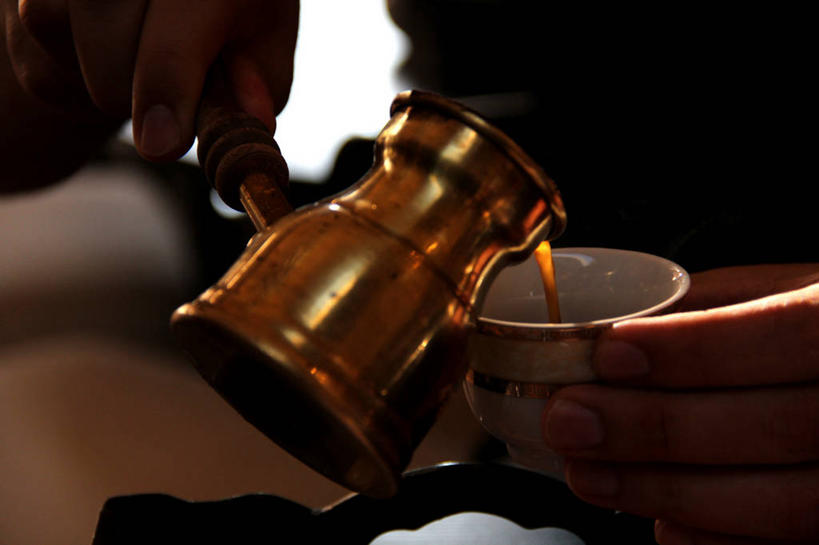 手掌,一个人,横图,室内,白天,巴西,倒,咖啡杯,拿着,饮食,摄影,部分,清新,圣保罗州,彩图