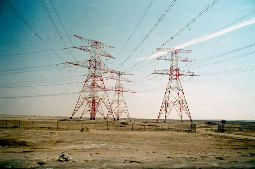 无人,横图,室外,白天,地形,首都,联系,天空,摄影,能源,电,宁静,阿拉伯联合酋长国,阿布扎比,彩图,输电塔,电力线