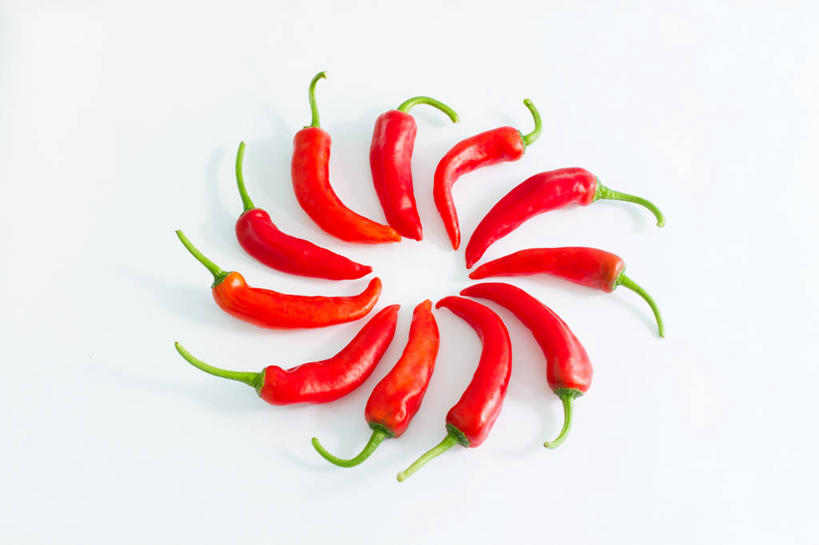 无人,横图,白色背景,越南,圆形,首都,饮食,摄影,创造力,健康食物,河内,式样,想法,红辣椒,彩图,影棚拍摄