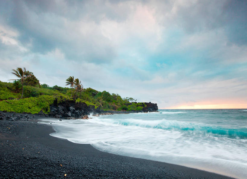 无人,横图,室外,日出,海浪,海洋,美景,棕榈树,美国,景观,云,风景,天空,自然,波浪,景色,摄影,宁静,早晨,自然风光,夏威夷群岛,太平洋岛屿,海滩,彩图,毛伊岛,黑沙