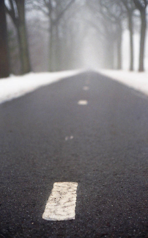 无人,竖图,室外,白天,雪,雾,路,荷兰,路标,冬天,寒冷,摄影,沥青,格罗宁根,彩图