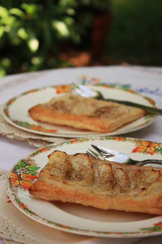 无人,竖图,室外,白天,桌子,澳大利亚,叉,饮食,桌布,盘子,摄影,清新,奶酥,西澳大利亚,彩图,苹果塔