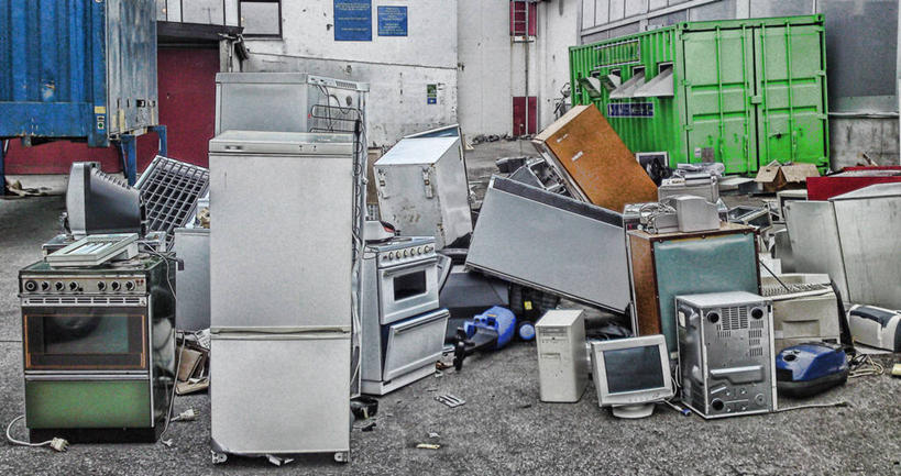 无人,横图,室外,白天,建材,技术,建筑,挪威,欧洲,许多,环保,生锈,材料,烤炉,木板,木材,垃圾,很多,破坏,破损,木柴,墓地,摄影,建造,洗衣机,木料,能源,污染,腐蚀,侵蚀,损坏,回收,资源,斯堪的纳维亚,北欧,斯堪的那维亚,斯堪的那维亚半岛,斯堪的纳维亚半岛,用具,利用,低碳,循环,循环利用,持续,挪威王国,腐化,锈迹斑斑,默勒.鲁姆斯达尔,默勒.鲁姆斯达尔郡,机件,计算机,彩图,废旧汽车场