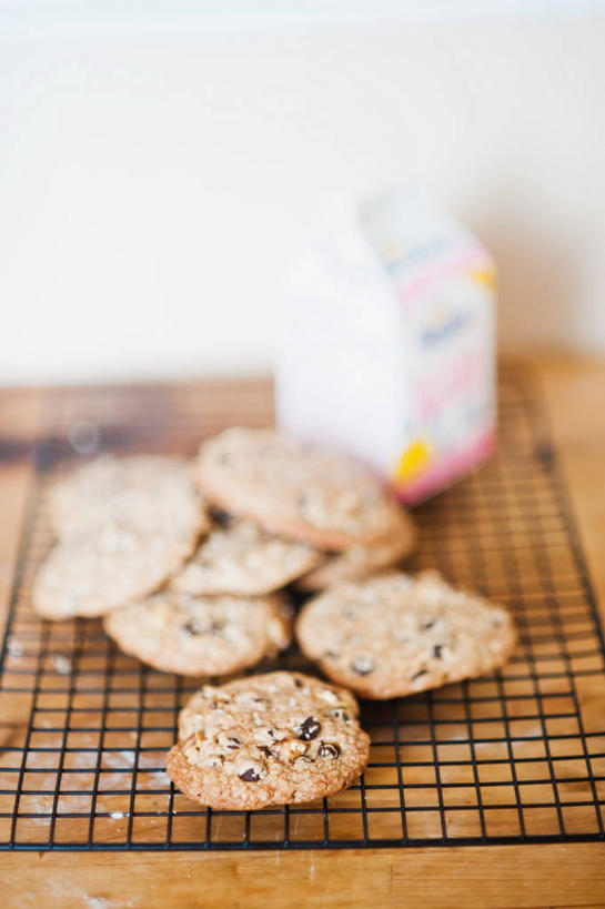 无人,竖图,室内,白天,烘焙,美国,饮食,摄影,牛奶盒,清新,健康食物,俄勒冈州,波特兰,冷却架,彩图,巧克力脆饼