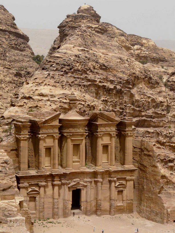 无人,竖图,室外,白天,建筑,约旦,柱子,历史,天空,摄影,考古学,岩层,古代文明,岩石,彩图,马安