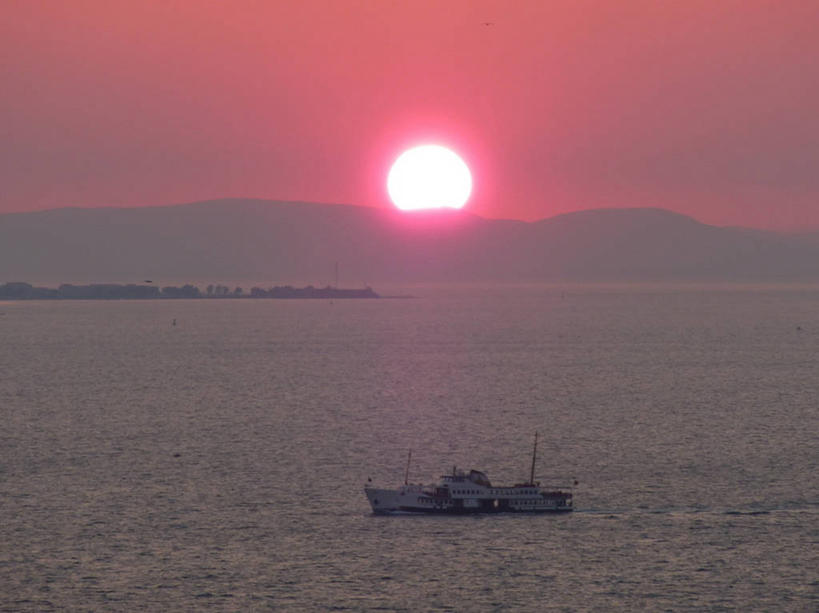 无人,横图,室外,海洋,日落,太阳,日光,欧洲,晚霞,霞光,落日,海湾,天空,自然,黄昏,彩霞,运输,摄影,渡轮,伊兹密尔,夕照,薄暮,夕阳,彩图,旅行,傍晚,斜阳