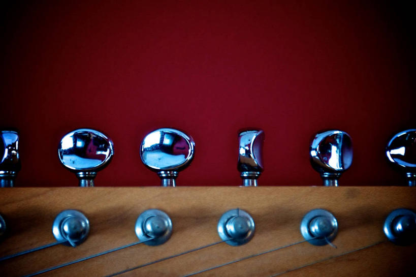 无人,横图,室内,室外,特写,白天,加拿大,光线,吉他,乐器,光芒,音乐,摄影,部分,控制,彩图