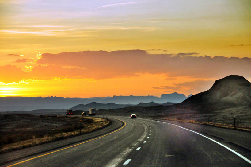 无人,横图,室外,旅游,度假,美景,路,汽车,美国,路标,景观,云,娱乐,风景,天空,自然,黄昏,享受,休闲,景色,放松,运输,摄影,宁静,自然风光,犹他,丹佛,岩石,彩图,绿河