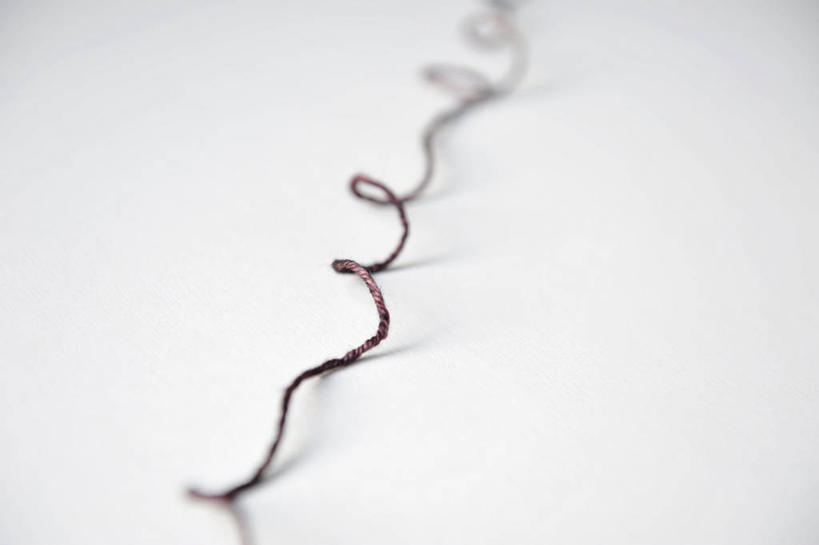 无人,横图,特写,白色背景,美国,一个,工艺品,摄影,单个,羊毛,简单,漩涡形,美术工艺,彩图,影棚拍摄