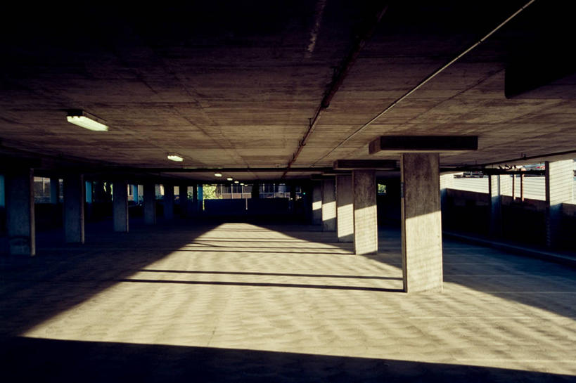 无人,停车场,横图,室内,白天,建筑,日光,美国,阴影,柱子,摄影,宁静,照亮,照明设备,彩图