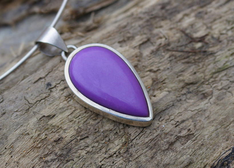 无人,横图,室外,白天,英国,浮木,紫色,摄影,金属丝,项坠,美术工艺,彩图