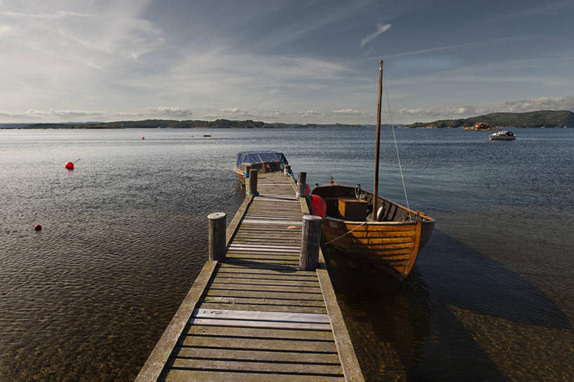 无人,横图,室外,白天,挪威,停靠,木制,云,渔船,天空,自然,运输,摄影,浮标,宁静,停泊,死水,彩图