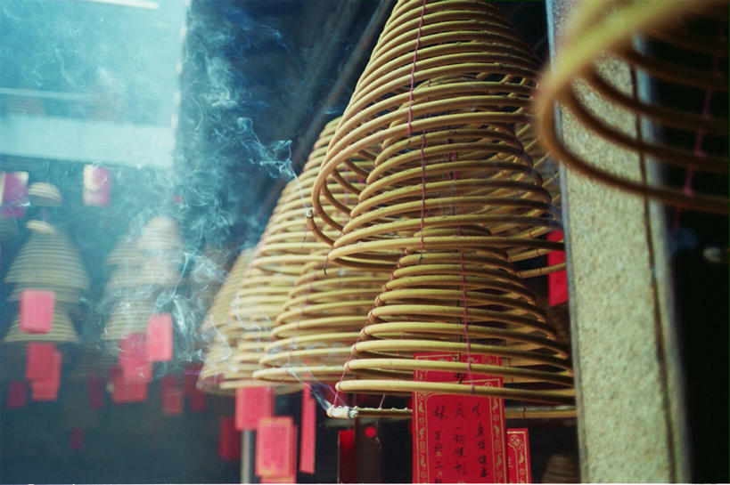 无人,横图,室内,白天,澳门,吊挂,悬挂,挂,佛香,烟,摄影,宗教,中国文化,灵性,彩图