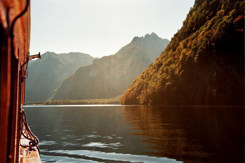 无人,横图,室外,白天,河流,山,船,奥地利,河岸,天空,自然,运输,摄影,宁静,部分,汽车部件,彩图