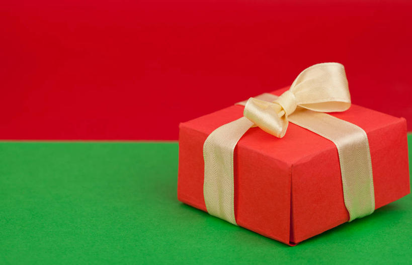 无人,横图,彩色,室内,礼物,乌克兰,圣诞节,庆祝,包装纸,缎带,圣诞礼物,盒子,一个,红色,绿色,摄影,单个,五颜六色,惊奇,色彩斑斓,高雅,五彩缤纷,五彩斑斓,五光十色,彩图