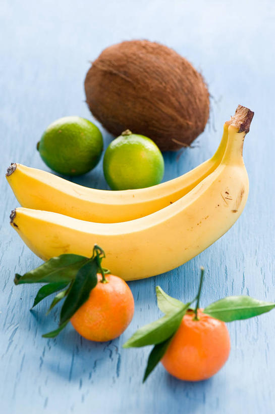 无人,竖图,室内,特写,白天,香蕉,椰子,水果,叶子,俄罗斯,首都,饮食,热带水果,橙色,摄影,多样,清新,选择,健康食物,莫斯科,酸橙,彩图