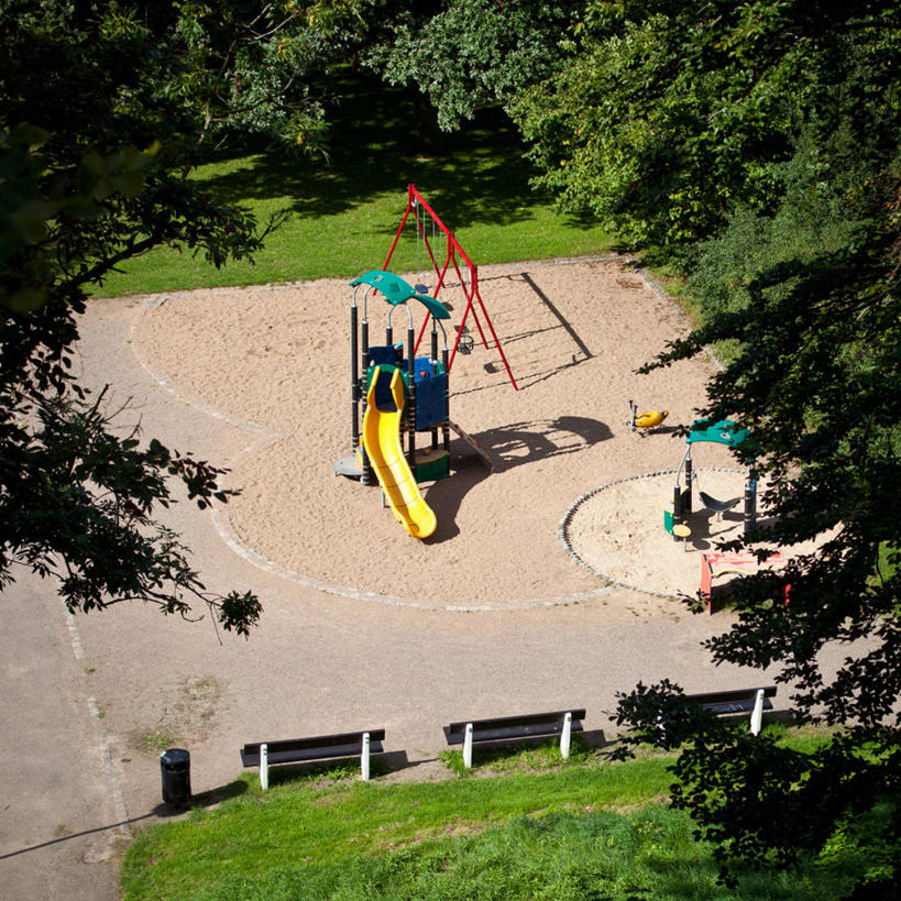 无人,方图,俯视,室外,白天,游乐场,日光,瑞典,枝,草,树,滑梯,童年,摄影,彩图,高角度拍摄