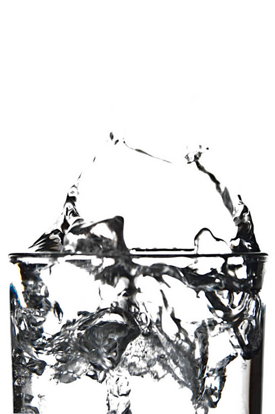 无人,竖图,特写,留白,白色背景,水,英国,溅,透明,冰块,寒冷,摄影,逆光,纯净,彩图,影棚拍摄