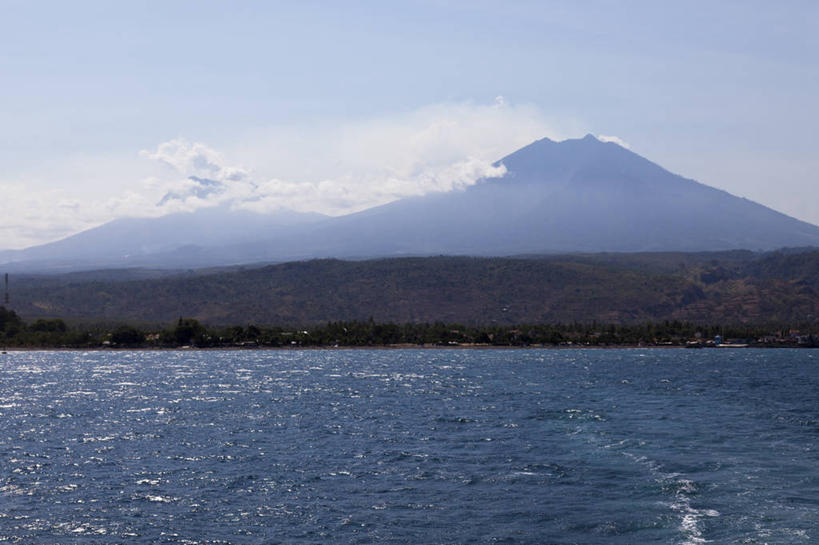 无人,横图,室外,白天,海洋,火山,美景,山,印度尼西亚,地形,景观,云,天空,自然,船尾波,景色,摄影,宁静,自然风光,东爪哇,自然地理,彩图