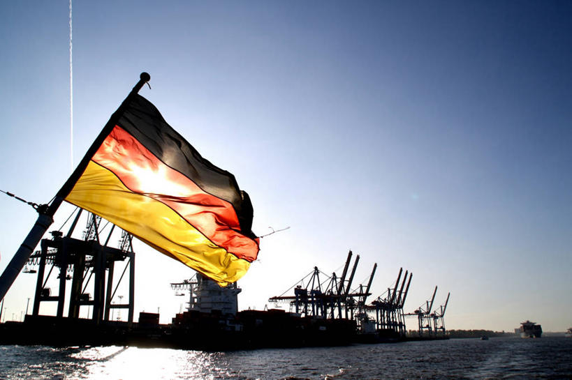 无人,横图,室外,白天,海洋,船,日光,德国,摇摆,反射,天空,自然,运输,摄影,身份,德国文化,德国国旗,彩图,旅行,海港