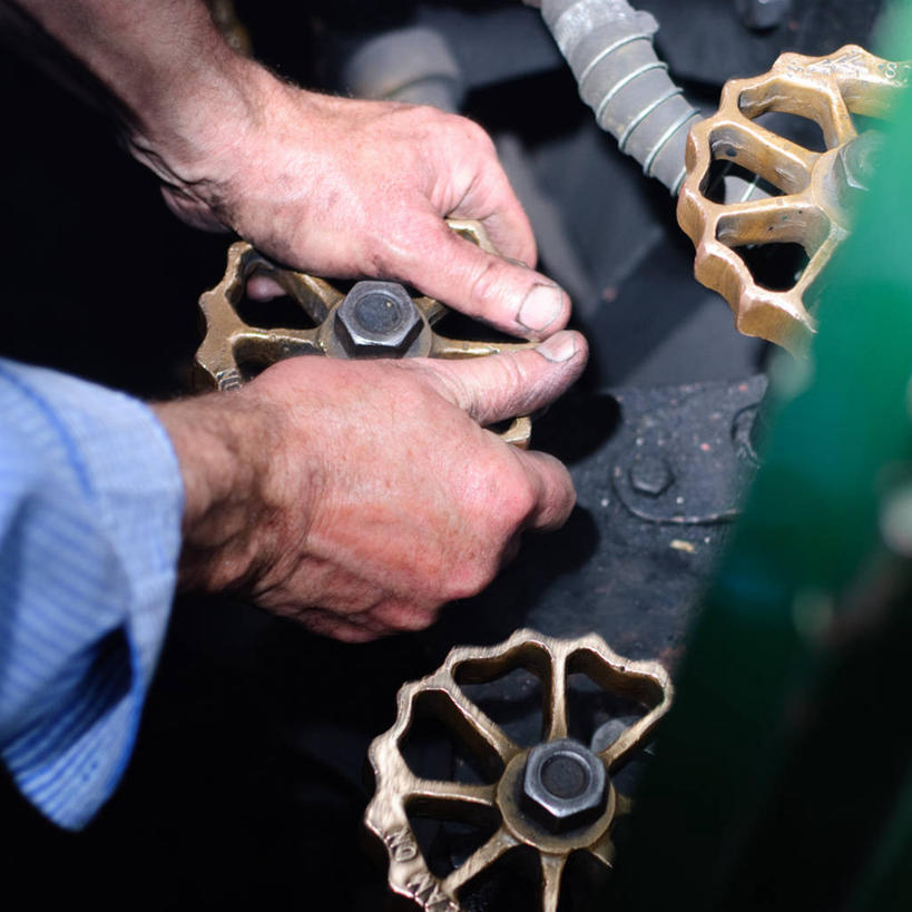 手,一个人,消防员,方图,室内,特写,英国,拿着,转,摄影,部分,控制,努力,蒸汽机车,彩图