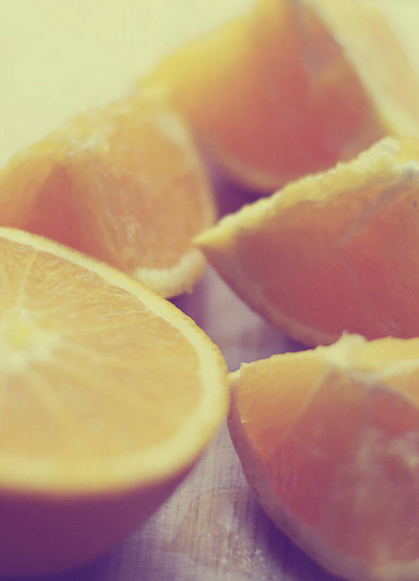 点心,面包,无人,竖图,室内,特写,桌子,西班牙,切开,木制,食品,面点,吐司,饮食,食物,糕点,切,橙色,摄影,法式面包,清新,剖面,吐司面包,切面,健康食物,彩图,多士,听型面包