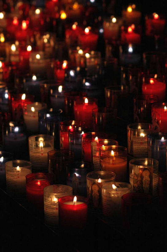 无人,竖图,室内,特写,夜晚,蜡烛,法国,欧洲,许多,丰富,火焰,烛光,很多,燃烧,热,摄影,多样,照亮,西欧,法兰西,法兰西共和国,阿基坦,法兰西第五共和国,亚魁当,阿基坦大区,彩图