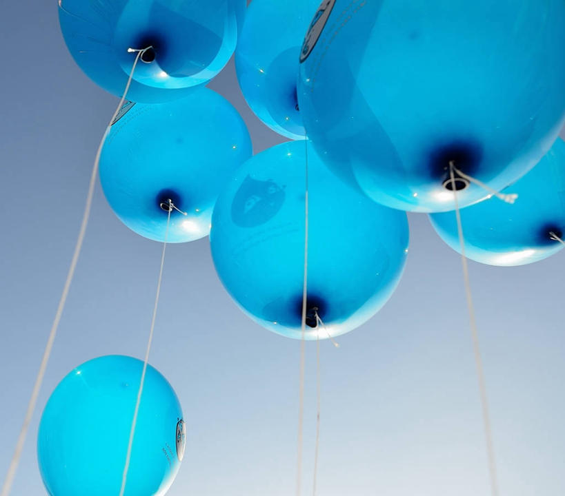 无人,横图,室外,白天,仰视,重复,意大利,庆祝,首都,蓝色,线绳,摄影,脆弱,万里无云,彩图,低角度拍摄